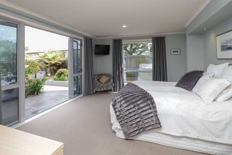 8 Ashington Grove Huntington_6