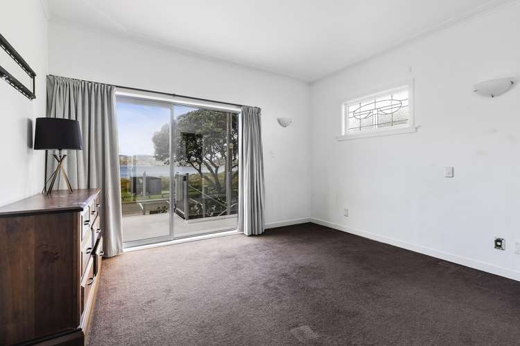 217 Marine Parade Seatoun_10