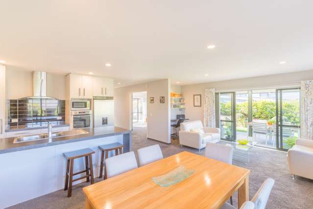 6 Simpson Crescent Raumati Beach_3