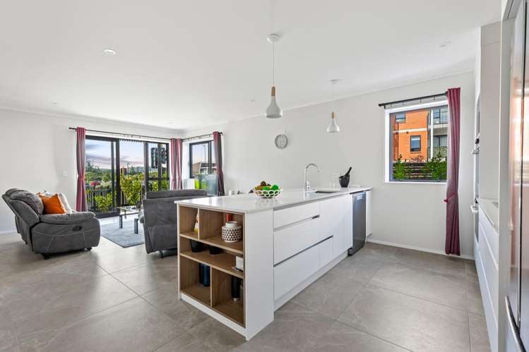 1/33 Nugget Avenue Hobsonville_5