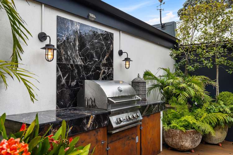 10A Victoria Road Devonport_28