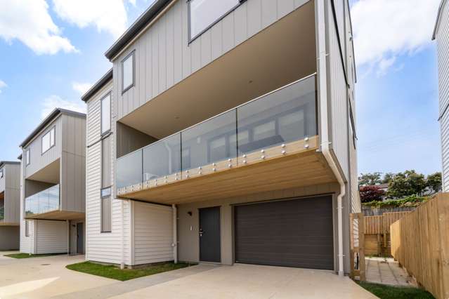 TAKAPUNA GRAMMAR ZONE STANDALONE NEW BUILD