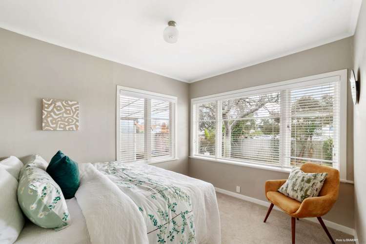 1/130 Onewa Road Northcote_10