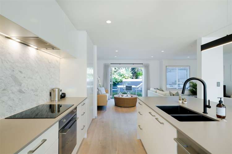 2/26 Onepoto Road Hauraki_5