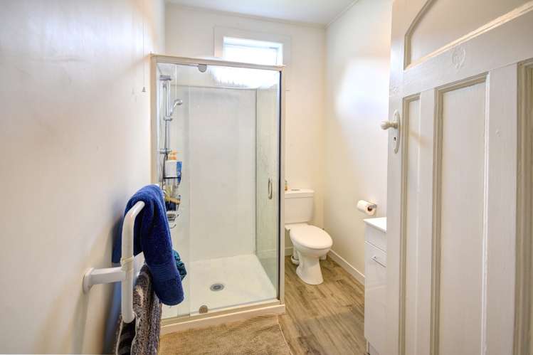 123 North Road North East Valley_13