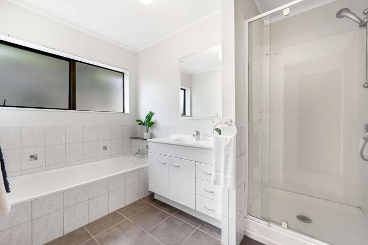 57 Dalwhinnie Parade Highland Park_17