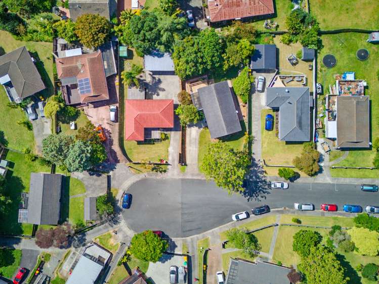 9 Panzic place Glen Eden_27