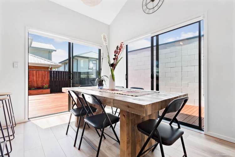 17 Hirimate Place Flat Bush_7