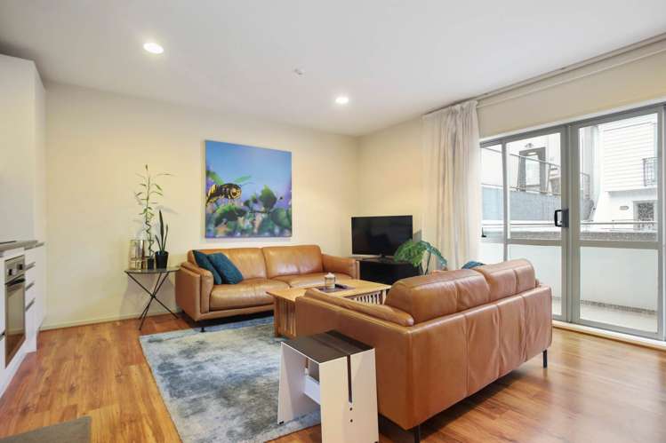 29/10 Ruru Street Eden Terrace_4