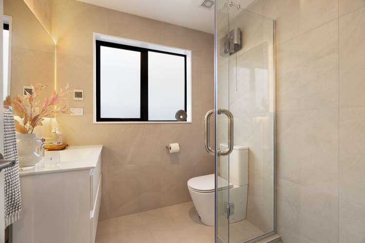 8a Catalina Crescent Forrest Hill_10