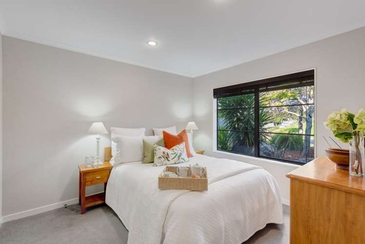 5 Columbia Crescent Beachlands_14