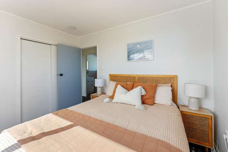 103 Main Highway Otaki_10