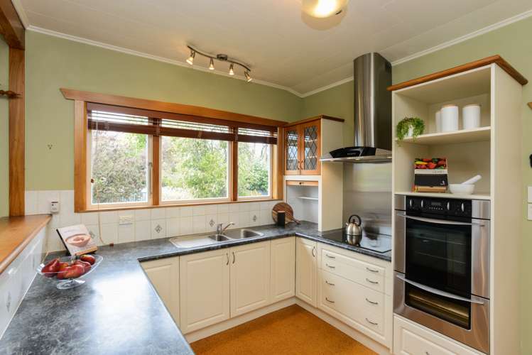 19 Holyrood Terrace Waipukurau and Surrounds_7