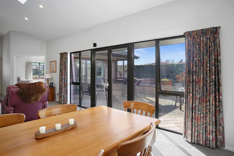 10 Fairburn Place Leamington_9