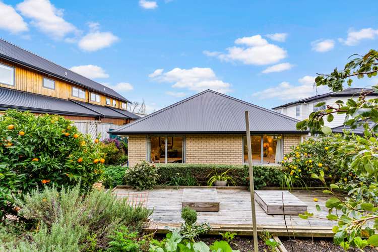 24 Atalanta Way Beachlands_17