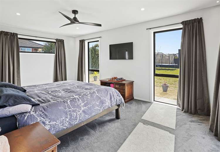 14 Quail Way Amberley_12