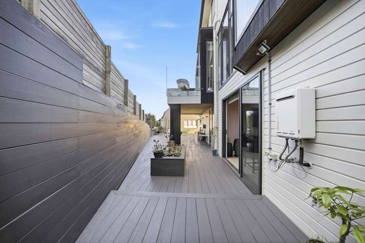 1A Churchill Road Murrays Bay_36