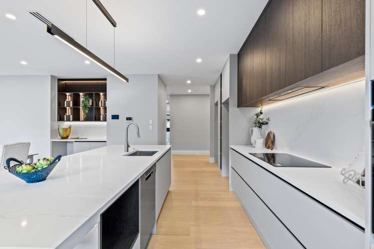 41 Surf View Crescent Red Beach_4