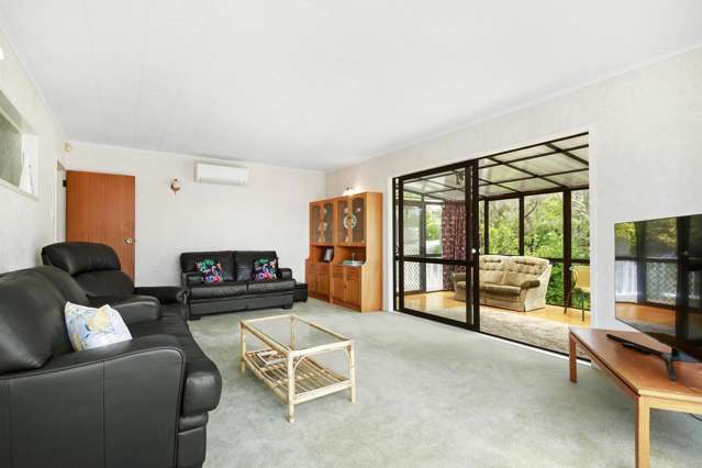 63 Holland Street Wainuiomata_3