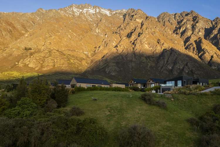 4 Rockburn Lane Jacks Point_11