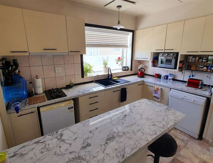 115 Rutene Road Kaiti_11