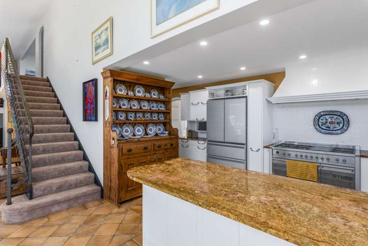 61 Wharemauku Road Raumati Beach_9