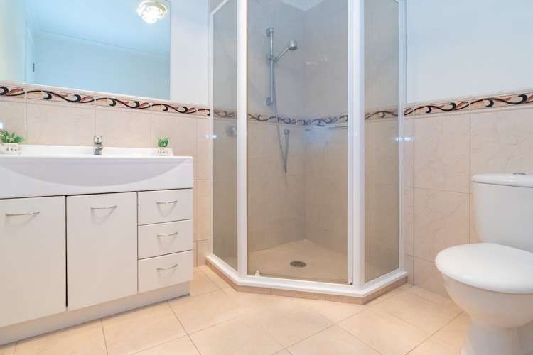 229 Alec Craig Way Gulf Harbour_16