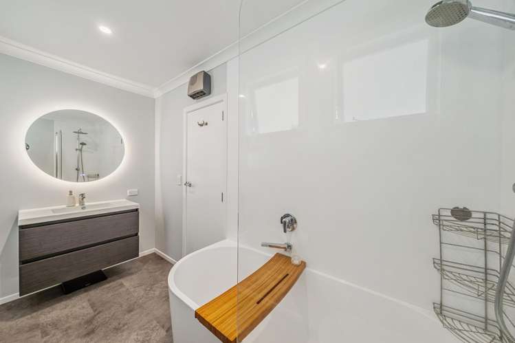 8 Snell Grove Clouston Park_17