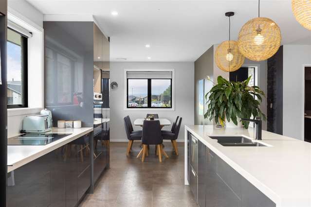 31 Kingfisher Crescent Albert Town_4