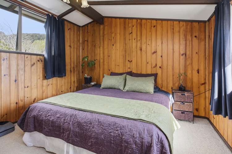3 Lucy Road Waiomu_16