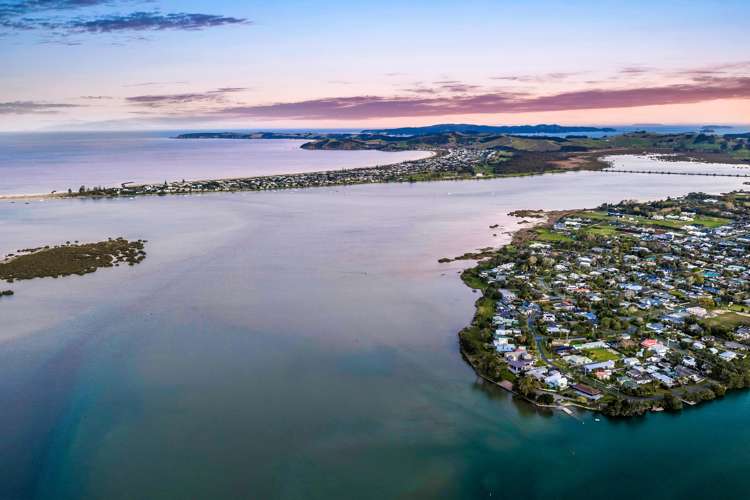 13 Harbour View Road Point Wells_21