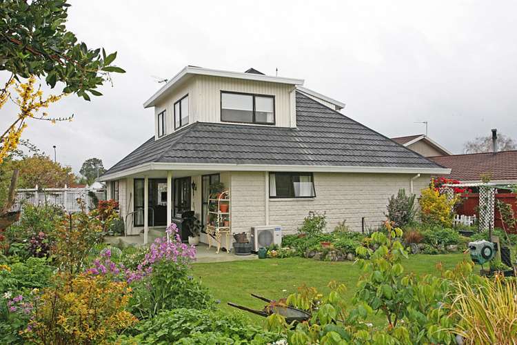 2 Millstream Drive Lincoln_21