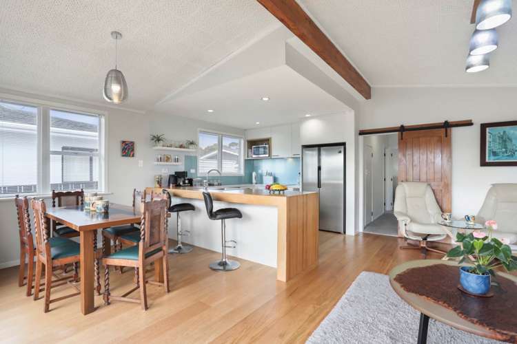 13 The Terrace Herald Island_4