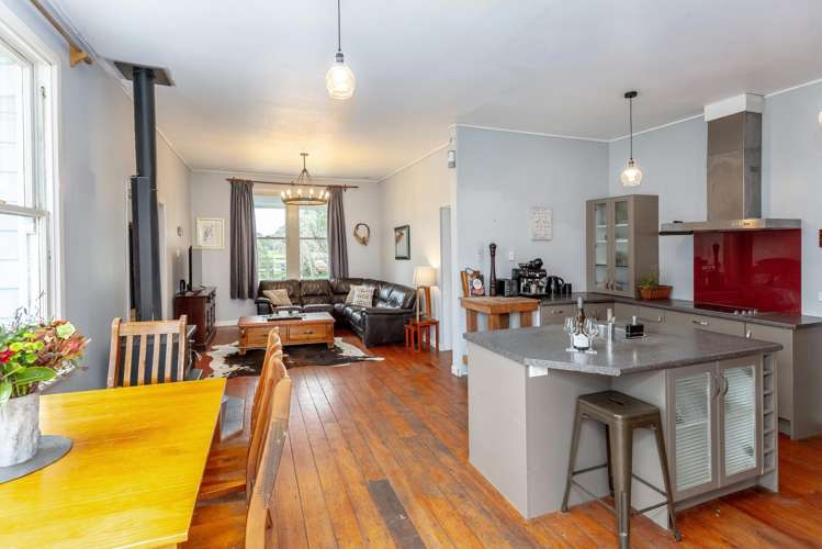 693 Kahutara Road Kahutara_10