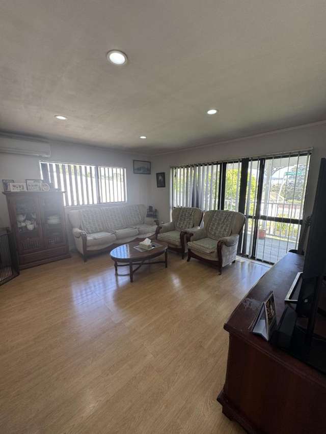 68 Newington Road Henderson_3