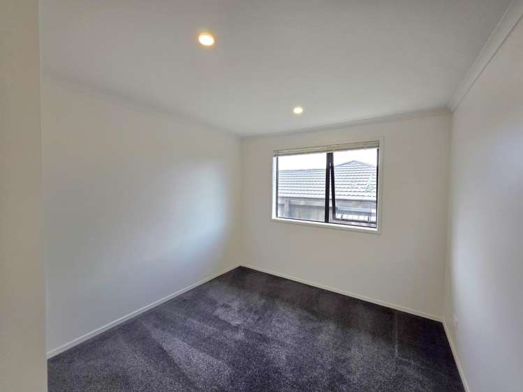 35 Keene Drive 10825_12