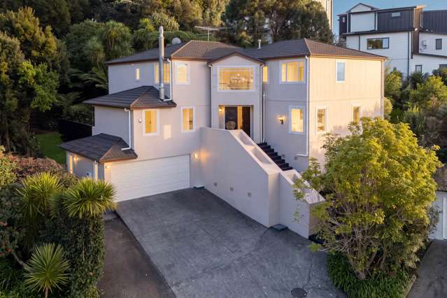 Large 5-bed home – Walk to Rangi