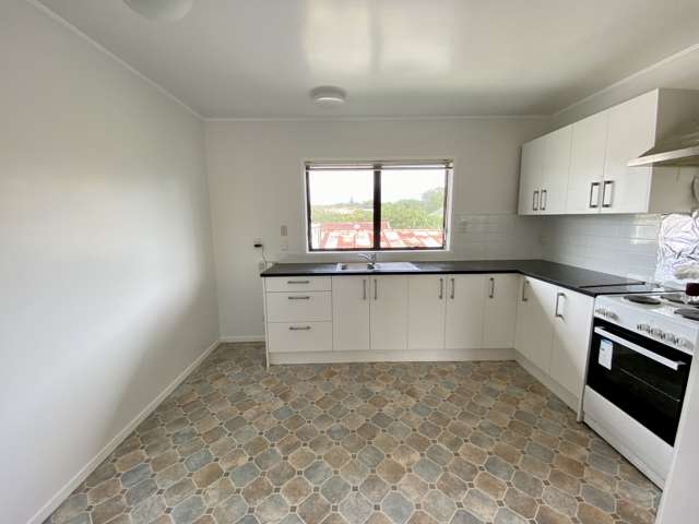 2/2 Northall Road New Lynn_3