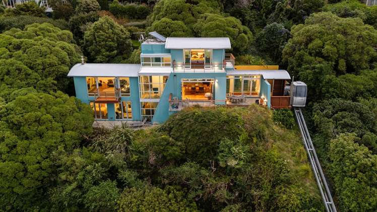 365 Karaka Bay Road_0