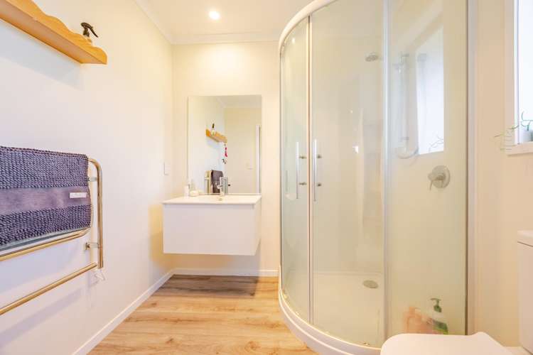 20 Dee Street Otane_12