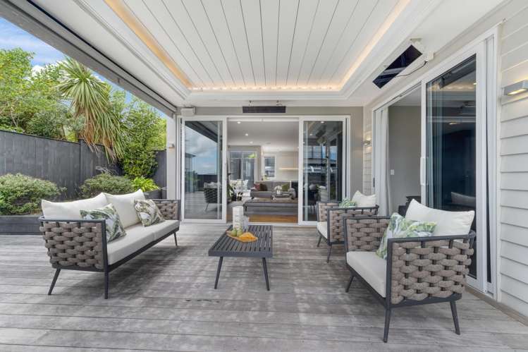 62 Armstrong Farm Drive East Tamaki Heights_12