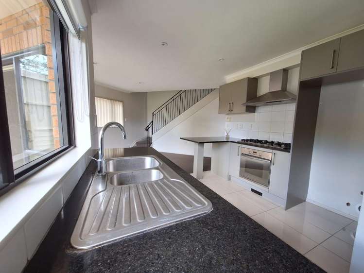 29 Hira Way Hillsborough_3