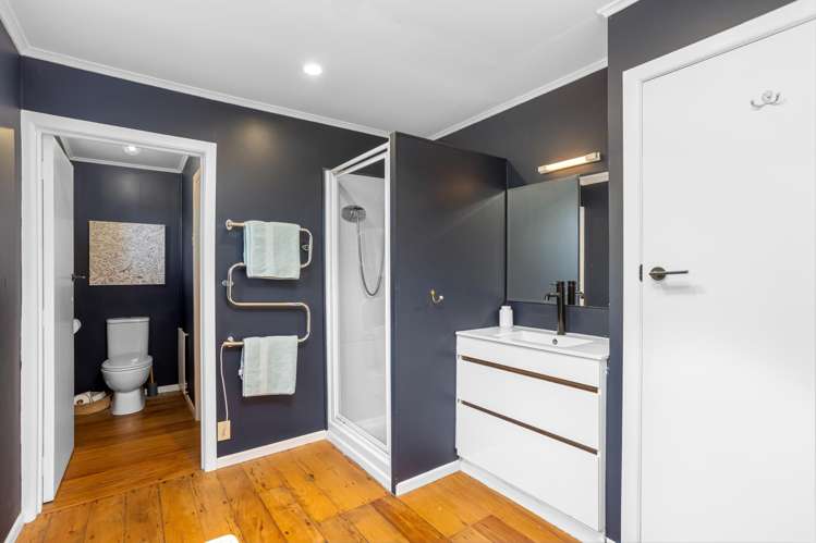 376 Taiapa Road Muriwai Beach_19