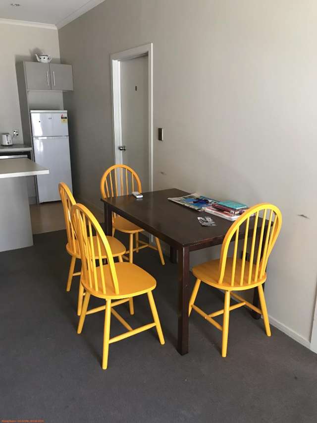 Room D/121C Tristram Street 10463_4