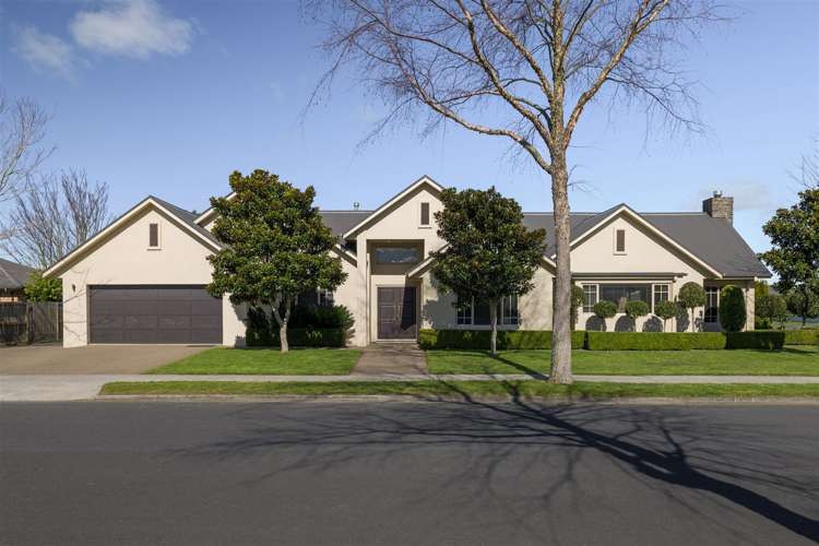 69 Wiltshire Drive Huntington_1