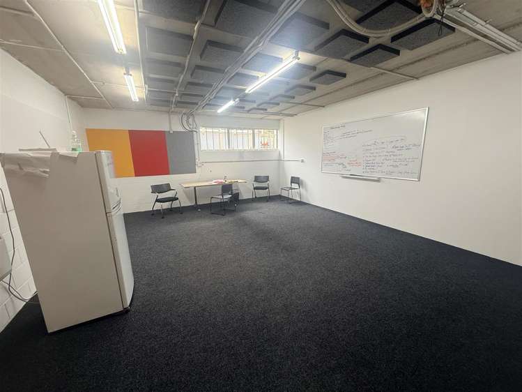 35 Takapu Road Grenada North_3