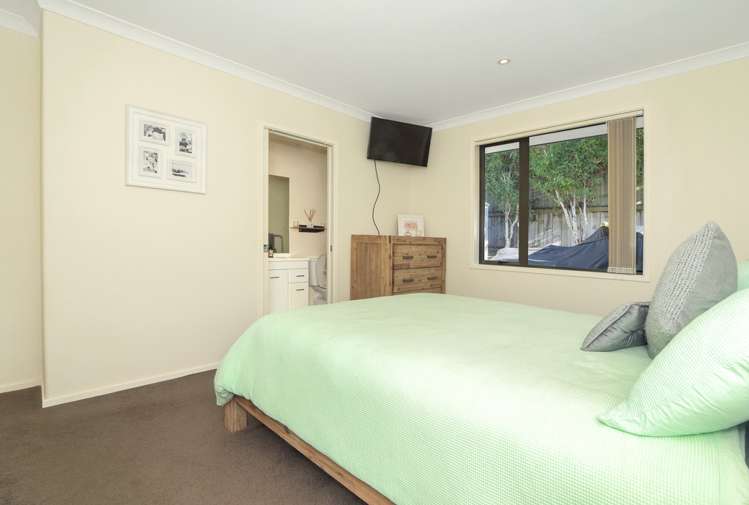 5 Galloway Crescent Pyes Pa_8