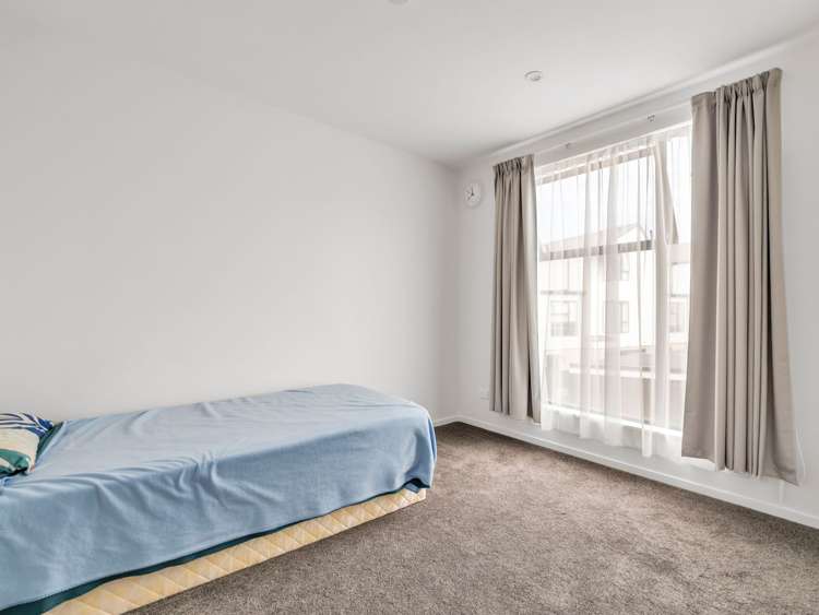 6 Manahau Lane Flat Bush_14