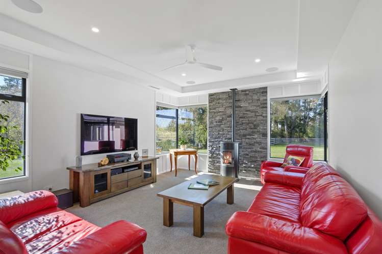 6 Harrier Place Amberley_2