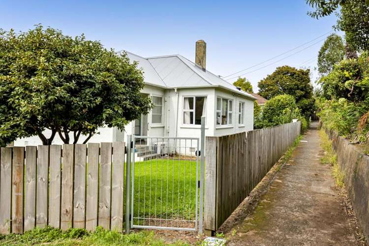 5 Frankley Road New Plymouth_1